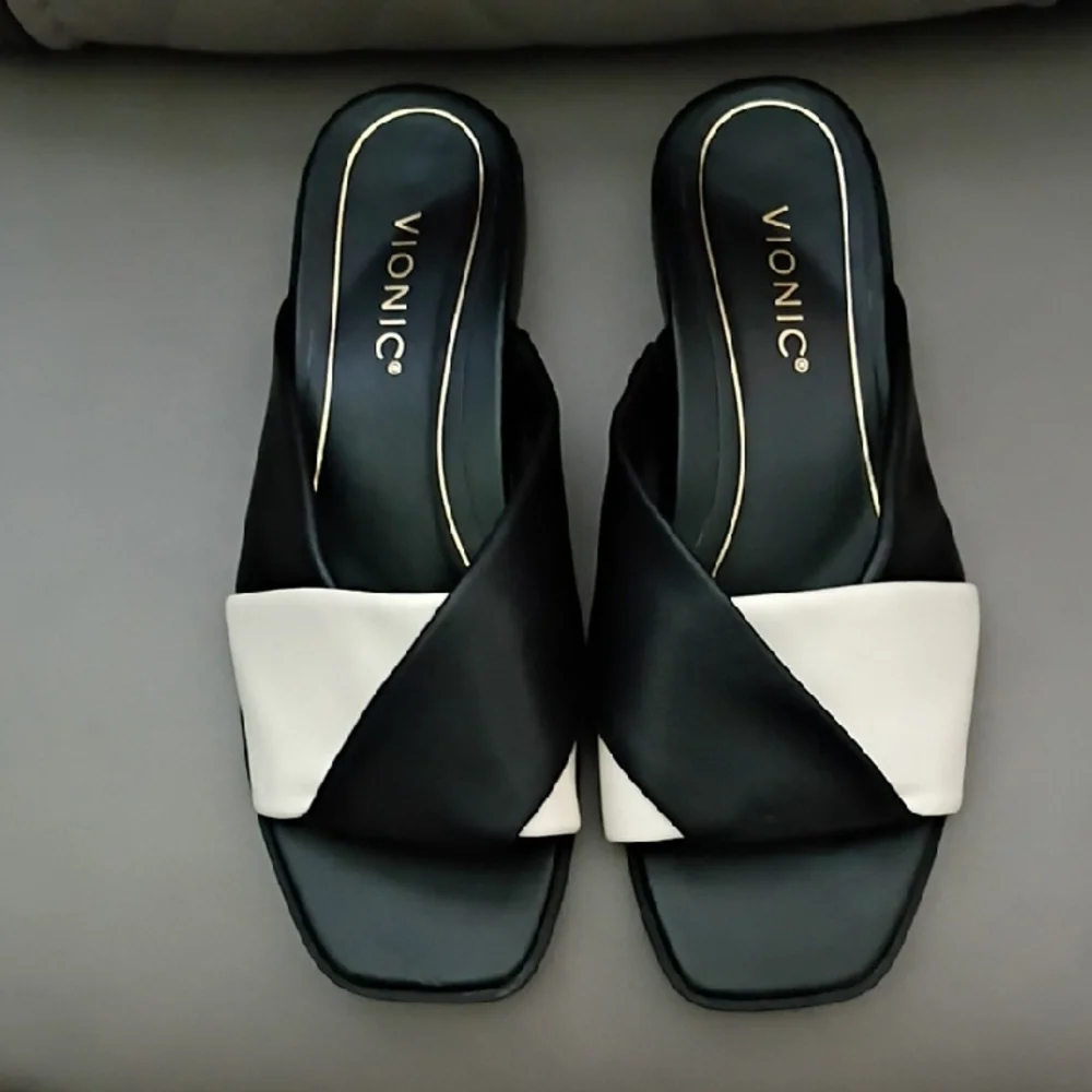*FINAL PRICE* Vionic Women's Miramar Sandals - Picture 3 of 8